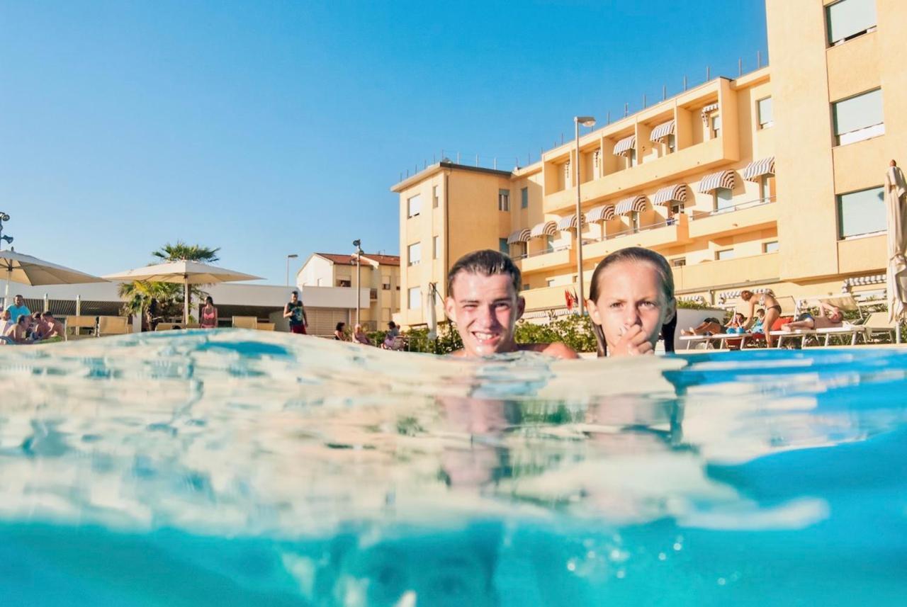 Hotel Stella Marina Marina di Cecina Esterno foto