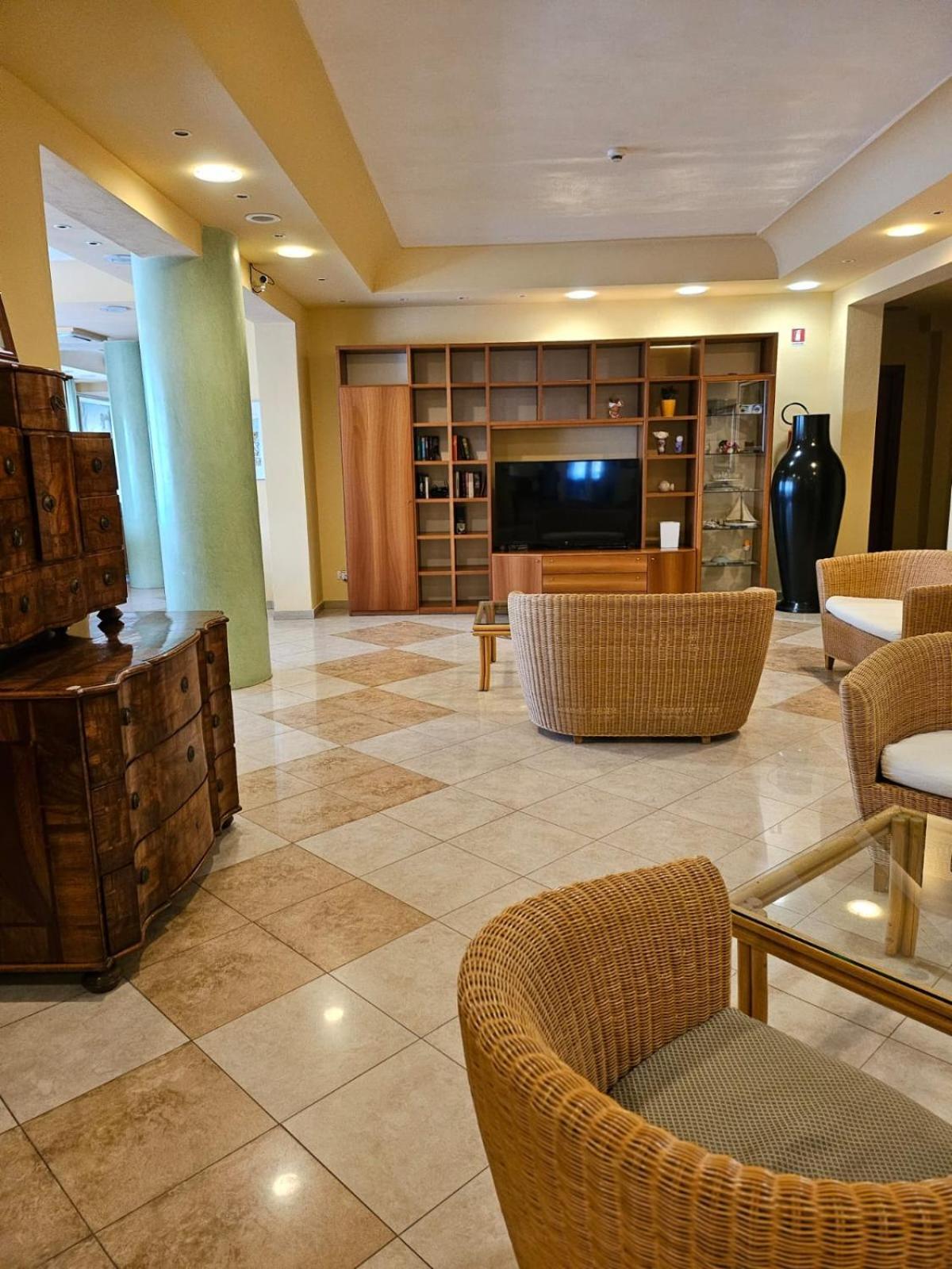 Hotel Stella Marina Marina di Cecina Esterno foto